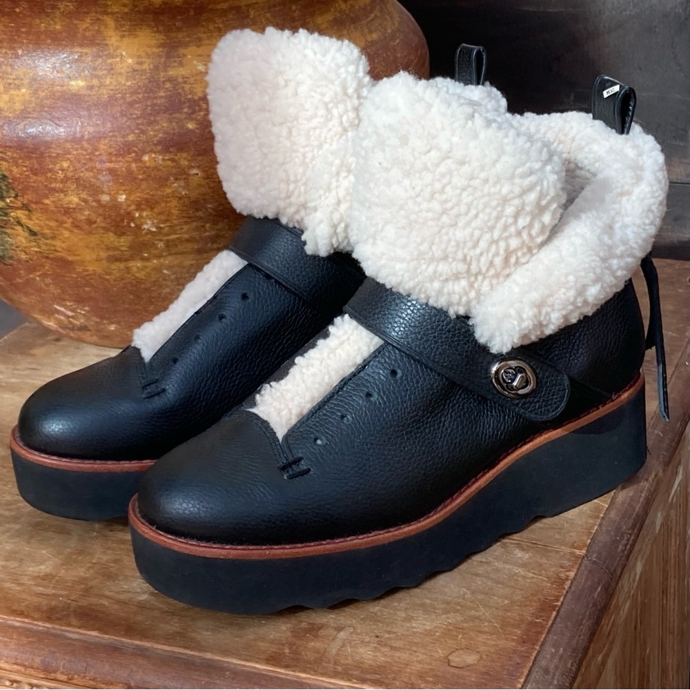 Coach Boots Urban Hiker Sheerling Black 7.5 NEW